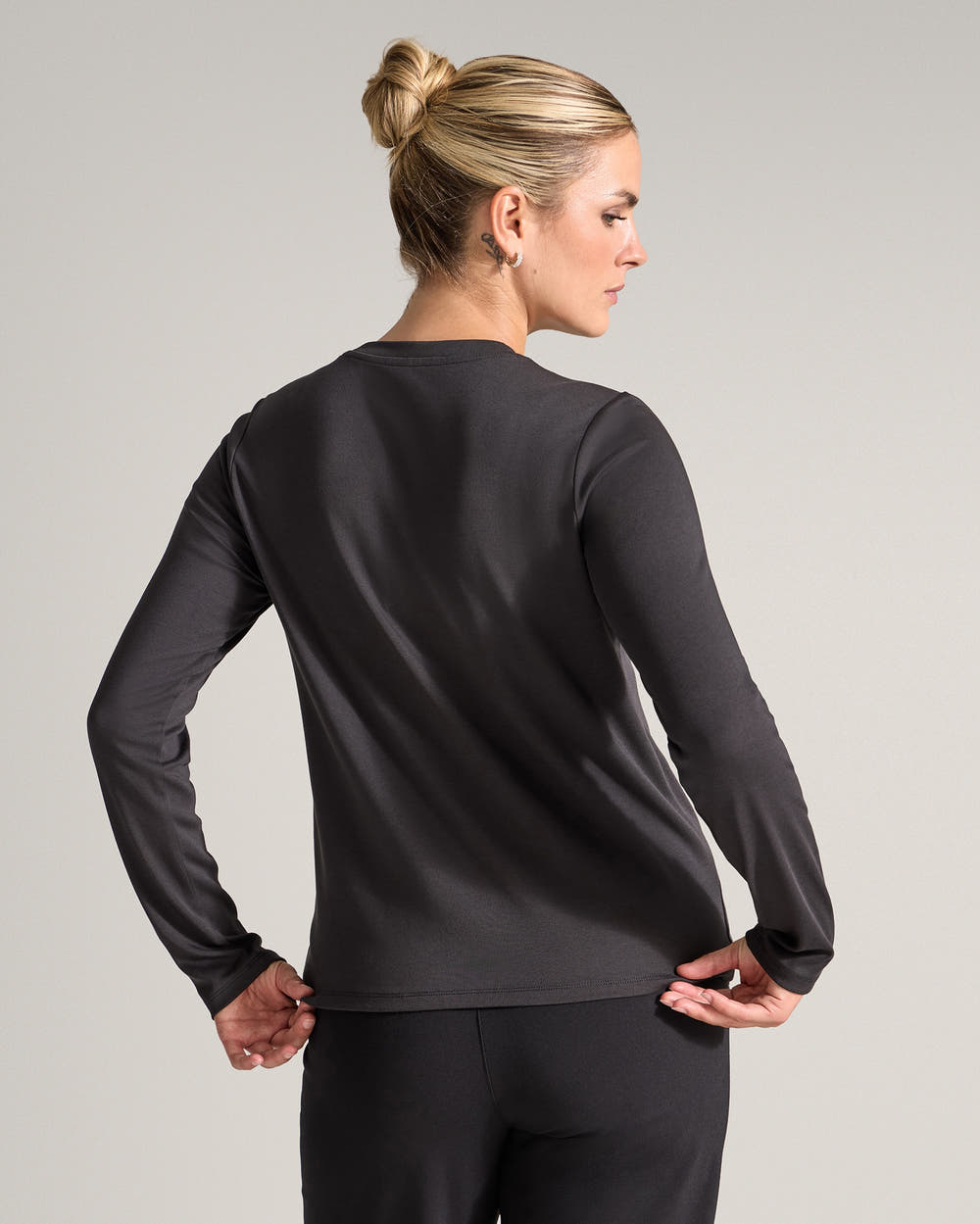 Women's Everyday Classic Fit Long Sleeve